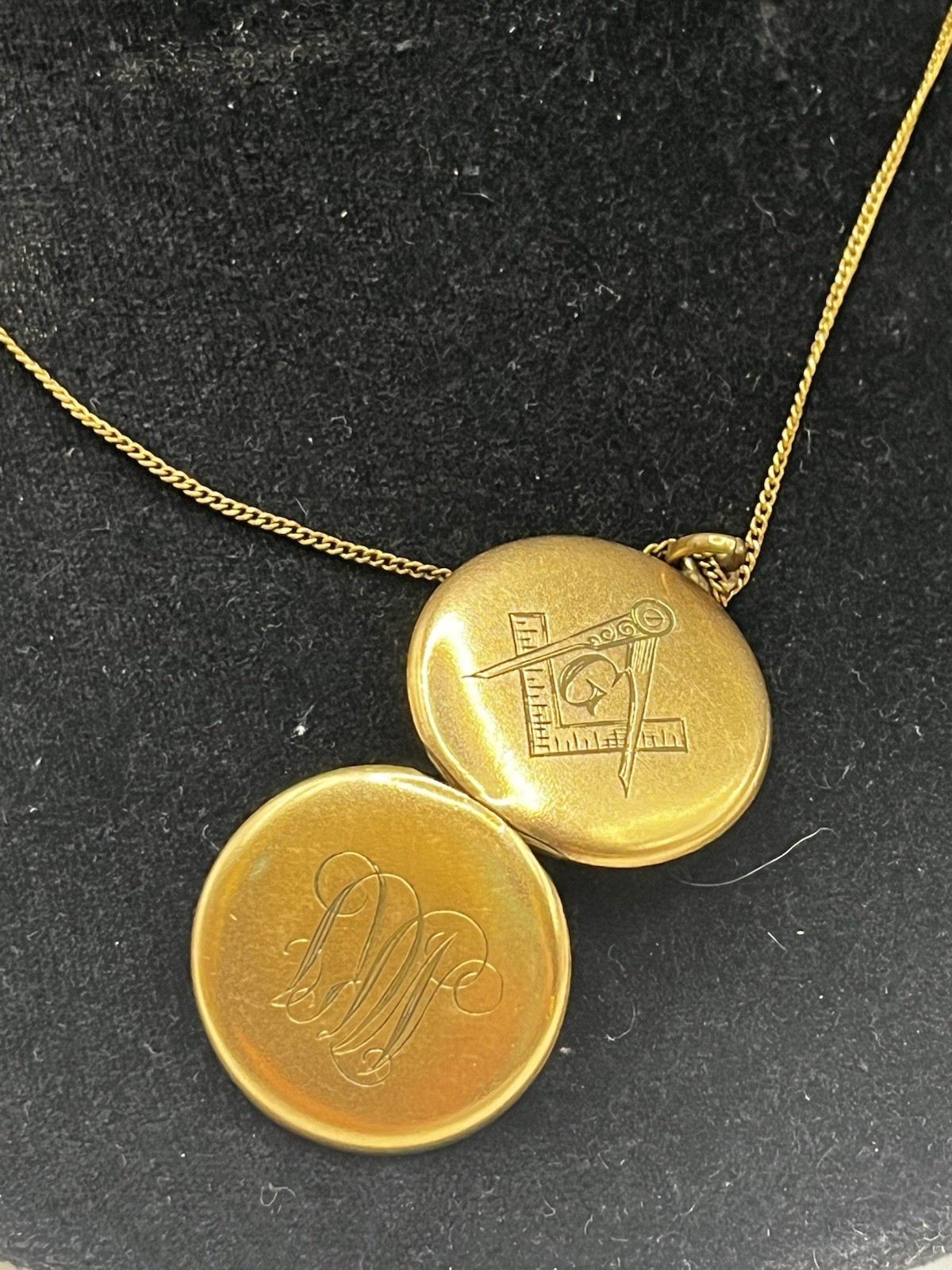Antique Gold Filled Freemason Round Photo Watch Locket Necklace Monogrammed KMJ