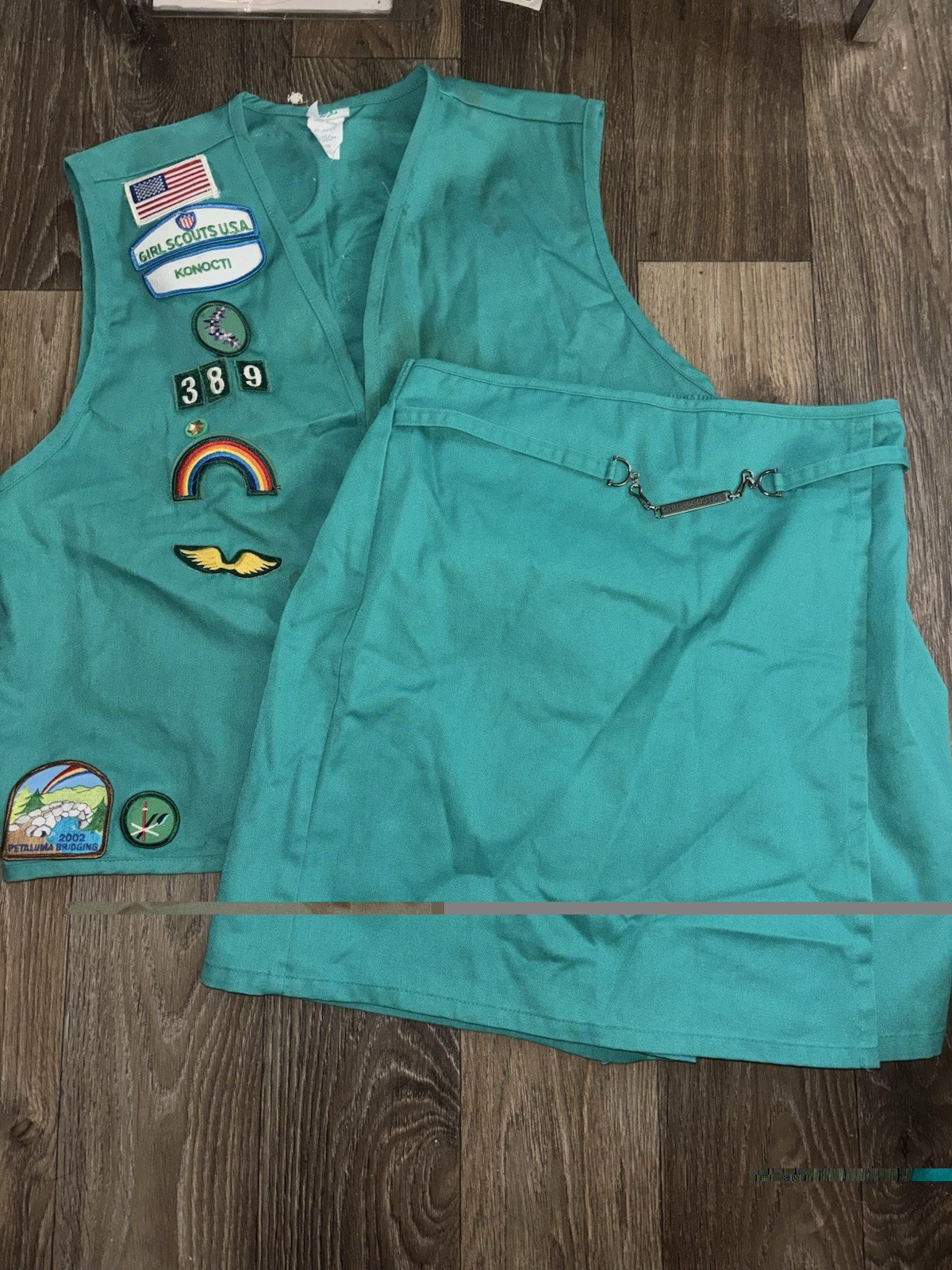 Girl Scout Green Vest Uniform With Pins & Patches Size X Large Early 2000’s