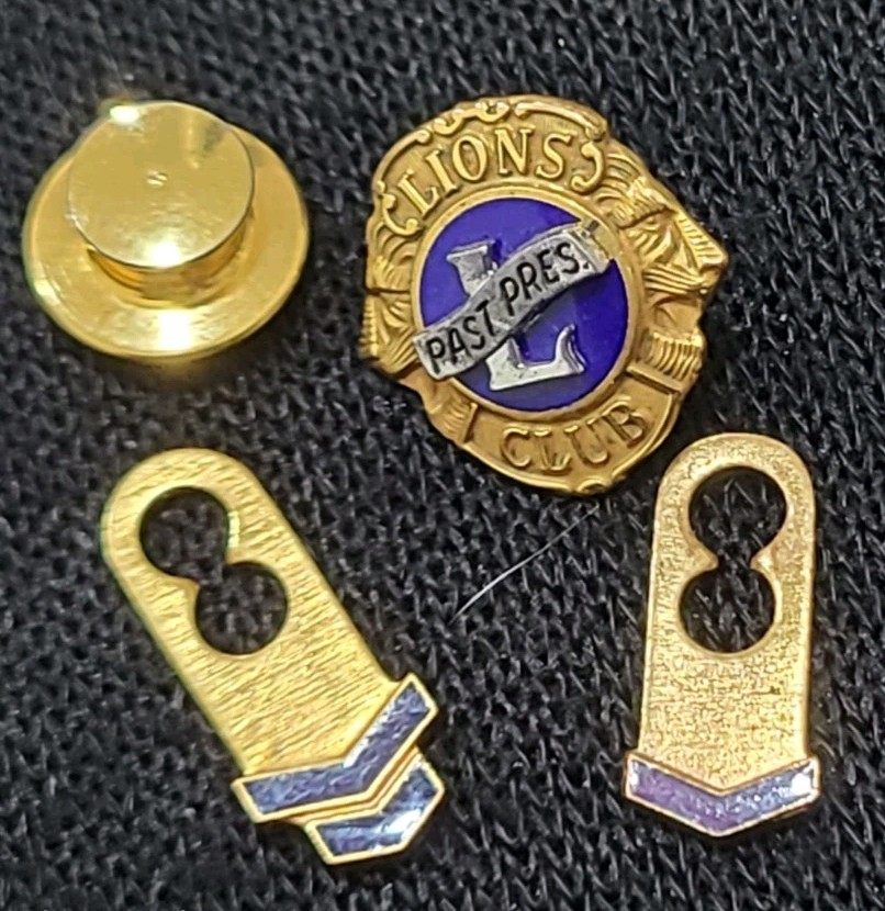 VTG LIONS CLUB LOT 15 LAPEL PINS BADGES 70S 80S 10KGF PAST PRES MICH SIGHTMOBILE